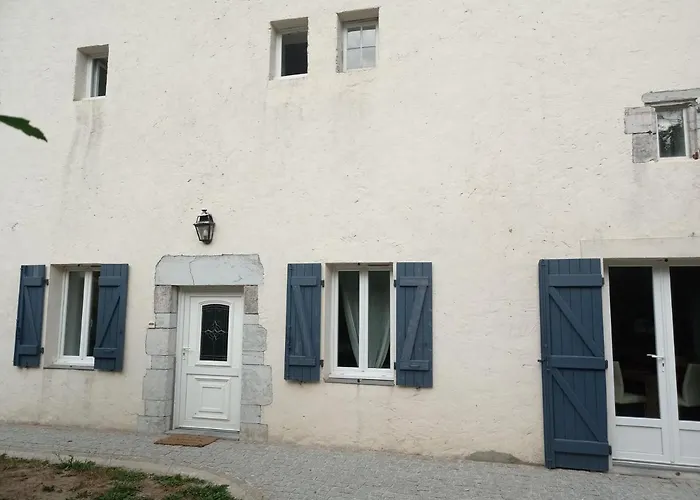 Michel Et Florence לינה וארוחת בוקר 3*