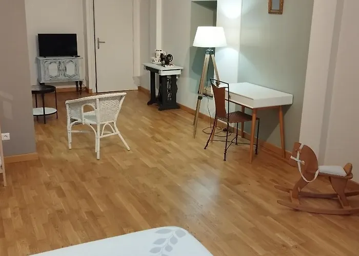 Michel Et Florence לינה וארוחת בוקר פיירהוראד