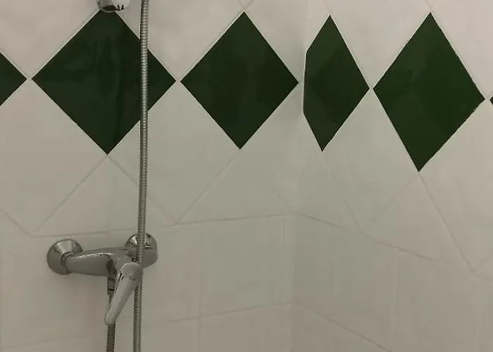 לינה וארוחת בוקר Michel Et Florence