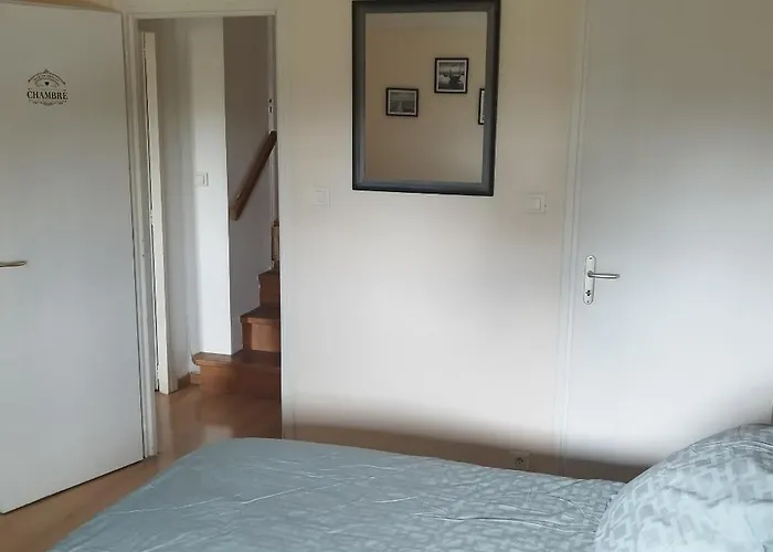 Michel Et Florence לינה וארוחת בוקר 3*