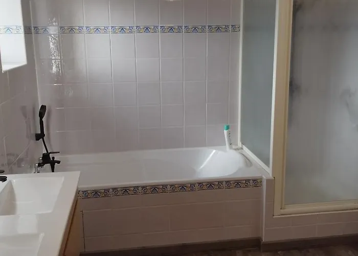 לינה וארוחת בוקר Michel Et Florence